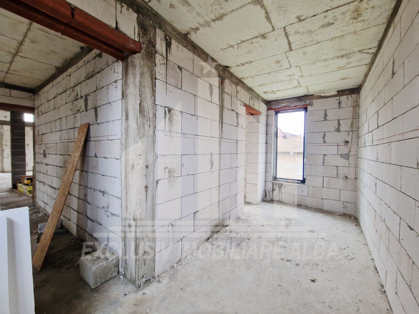 Casa de vanzare | 140 mp | 2700 mp teren | Oarda - Poză 4