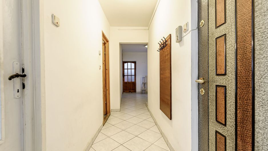Vândut! Apartament cu 3 camere zona Lebăda cartier Aurel Vlaicu - Poză 7