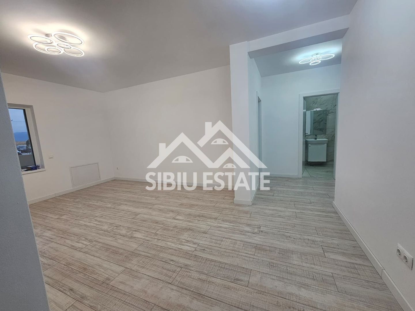 Apartament 3 camere cu gradina, la cheie, Selimbar, Doamna Stanca - Poză 2