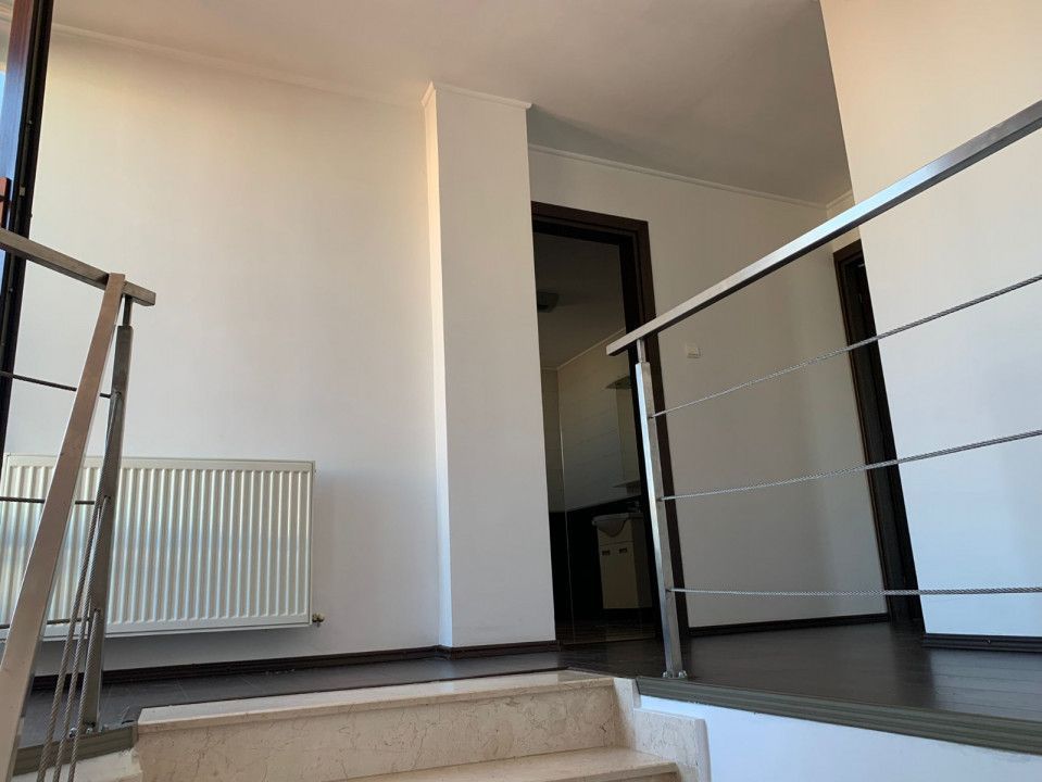 Inchiriere Penthouse zona Calea Bucuresti - Poză 3
