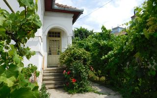 Casă cu arhitectură deosebită de vânzare, cu 800 mp teren, lângă Dedeman - Poză 8