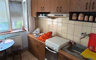 BRASADAS vinde ap 3 cam etaj 4. - Poză 4