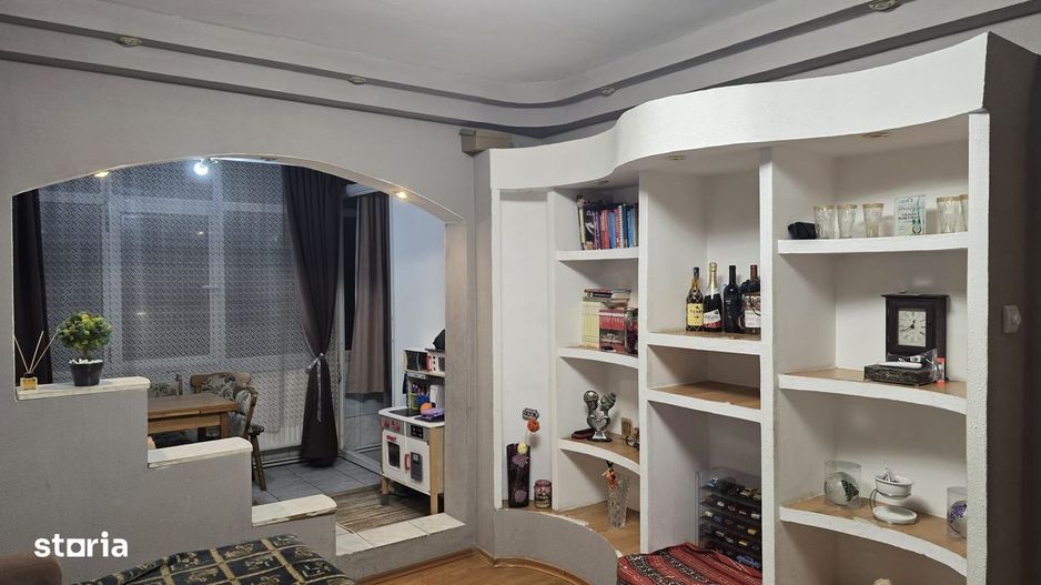 Apartament 2 camere, modificat în 3 camere – Micro 14,et.3 - Poză 3