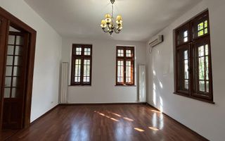 Vilă Neoclasică Arh. Enescu Cișmigiu 4 camere - Poză 3