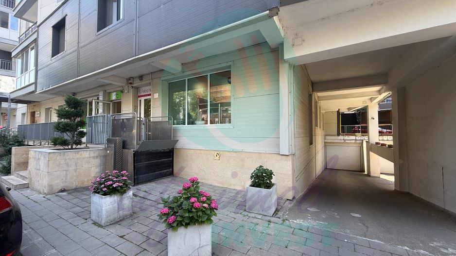 Spatiu comercial de vanzare in bloc 2006 adiacent Decebal - Poză 2