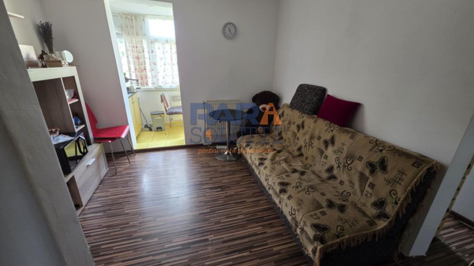 2 camere decomandat, Str. Mihai Eminescu - Poză 3