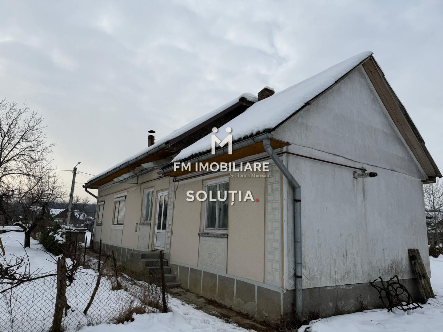 Casă cu teren generos în Buciumi - Poză 5