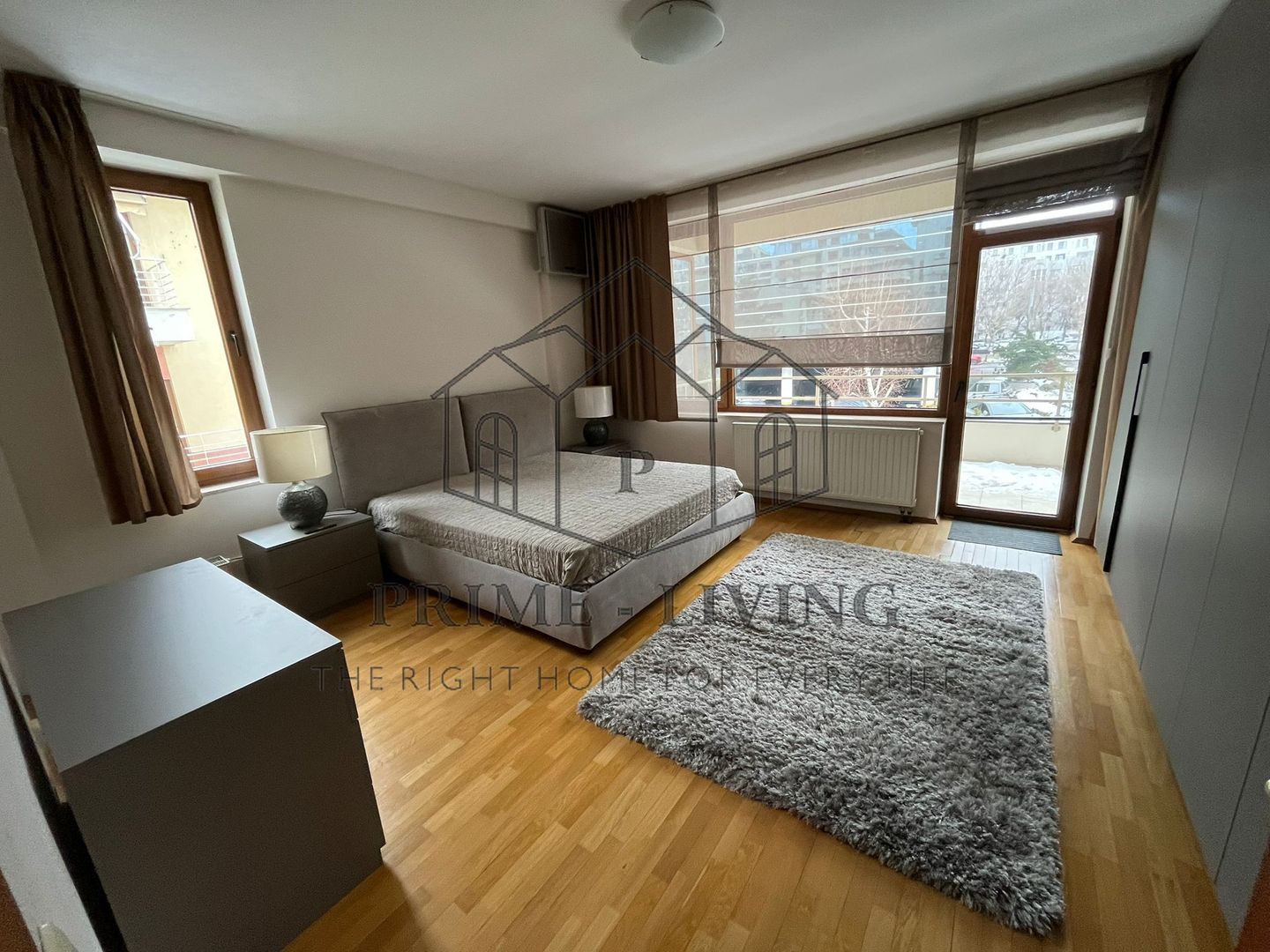 APARTAMENT  SUPERB CU 4 CAMERE LA INCHIRIERE LANGA PARCUL HERATSRAU - Poză 4