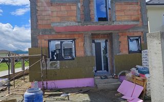 Casa Individuala cu 4 camere si gradina, in Cristian - Poză 10