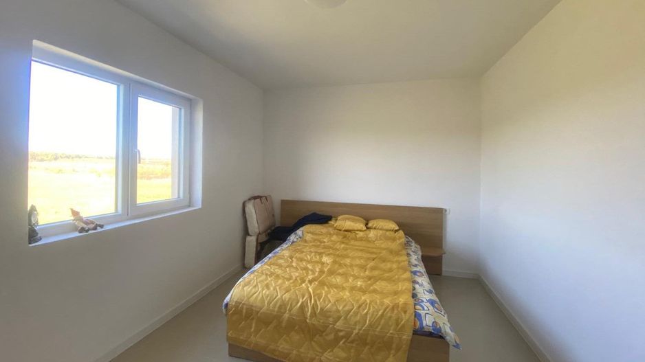 Casa la cheie! Vanzare casa cu 4 camere in Priseaca - Poză 7