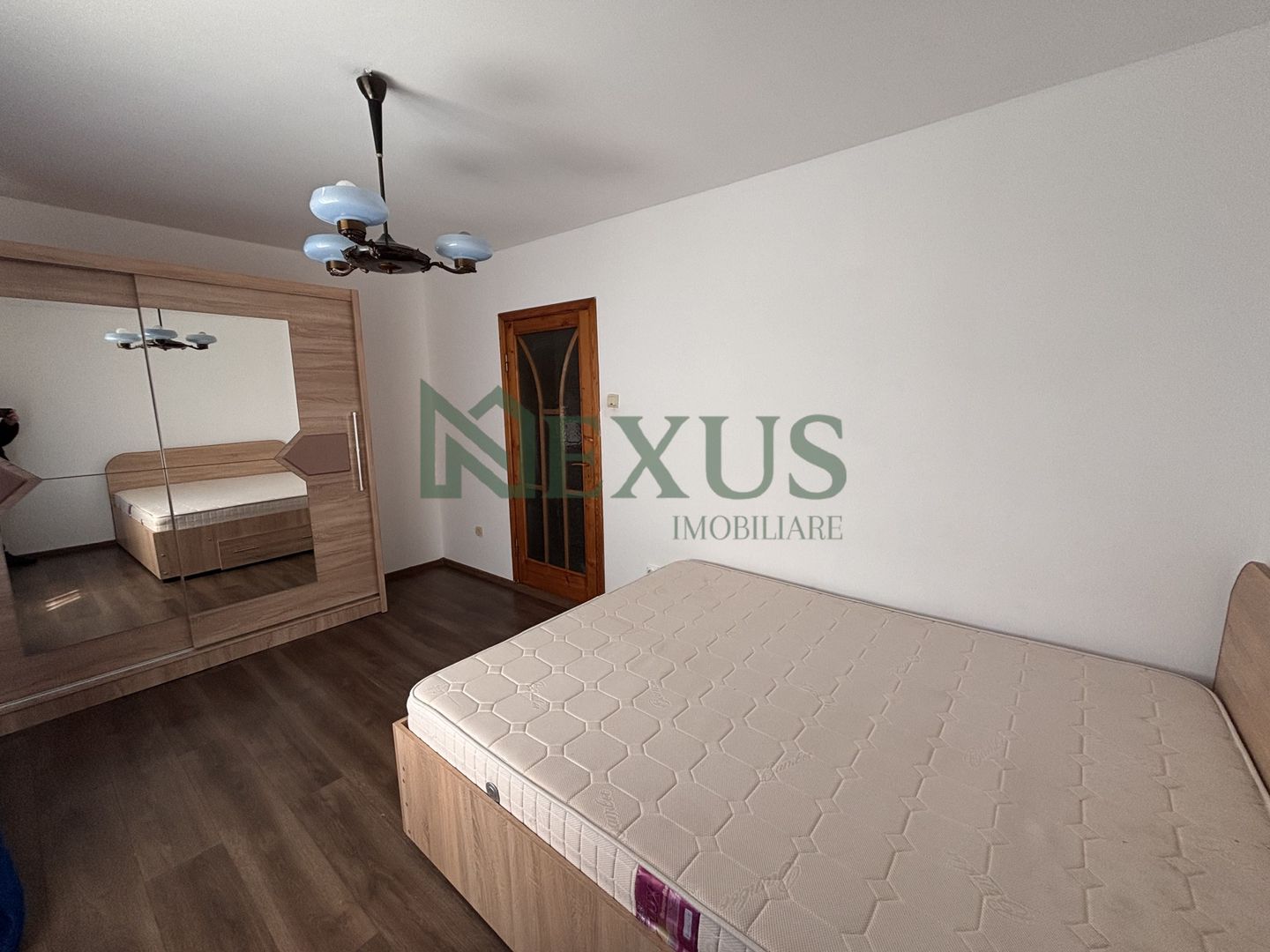 Apartament 2 camere semidecomandat | Stil modern-clasic | Zona Cornișa - Poză 2