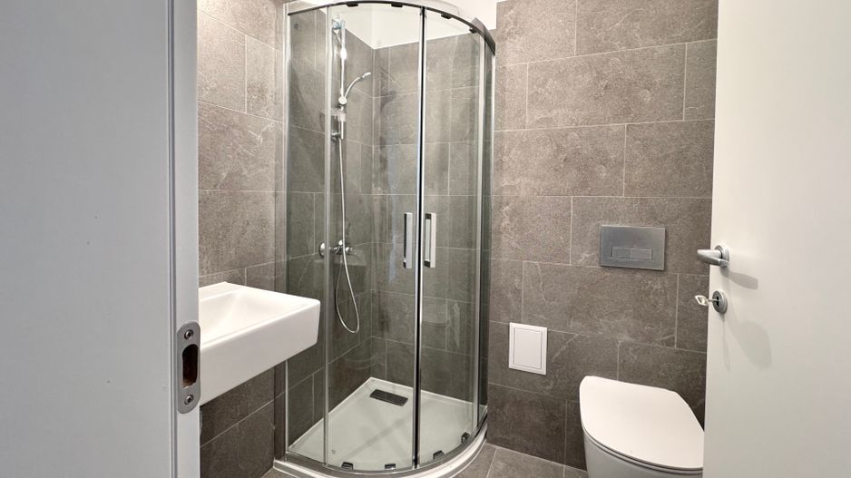 Apartament 4 camere Decomandat + Grădină Proprie - Atria Urban Resort - Poză 13