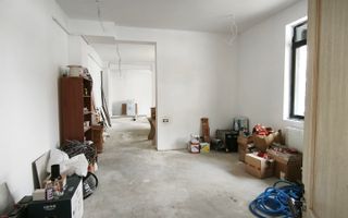 Spațiu ușor acomodabil pentru yoga, beauty salon, braserie sau showroom, 143mp - Poză 7