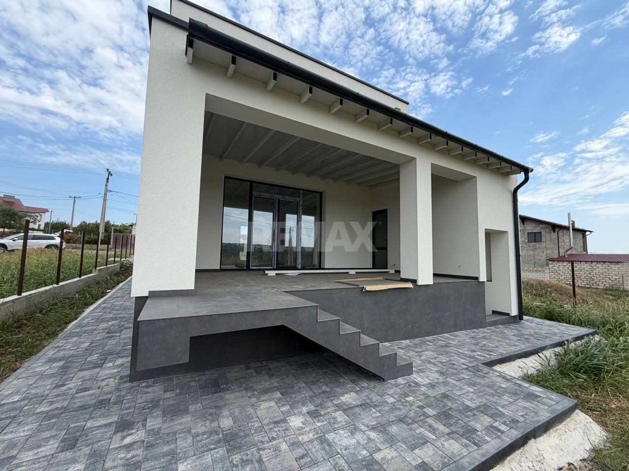 Casă modernă Hi-Tech de vânzare în Budești - Poză 2