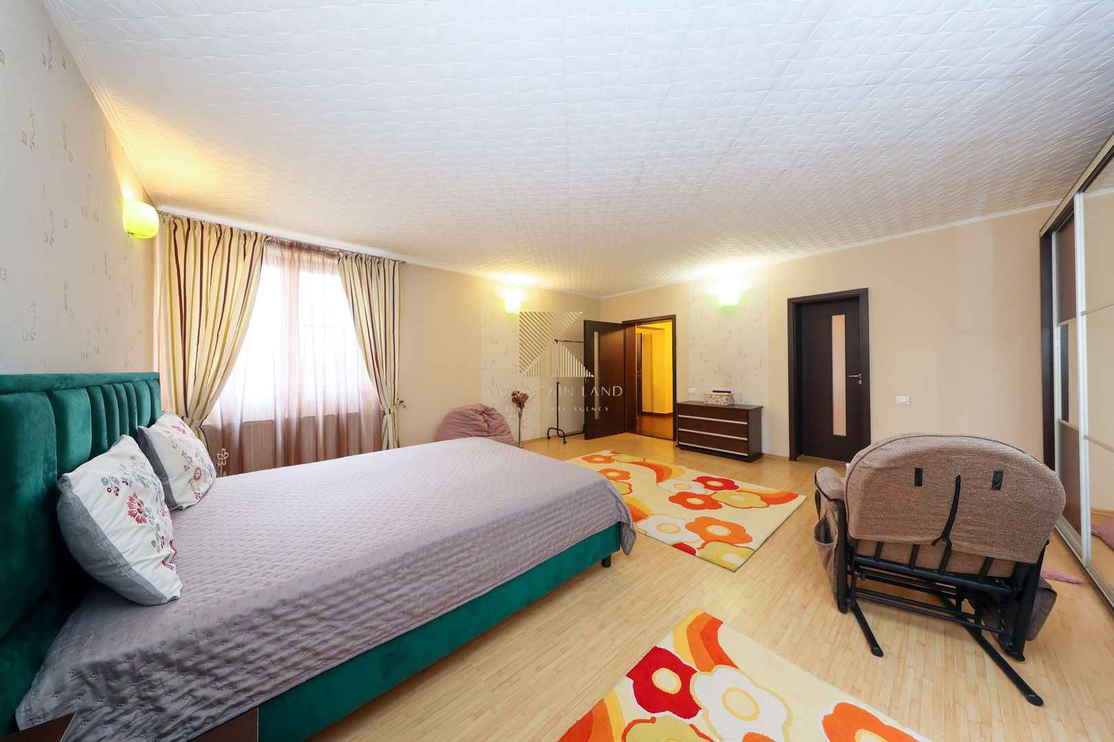 Reședință exclusivistă cu potențial investițional în centrul Cristian - Poză 14