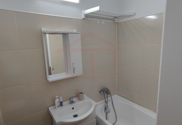 🏡 Apartament cu 2 camere de închiriat, Centru, 375 €/lună - Poză 7