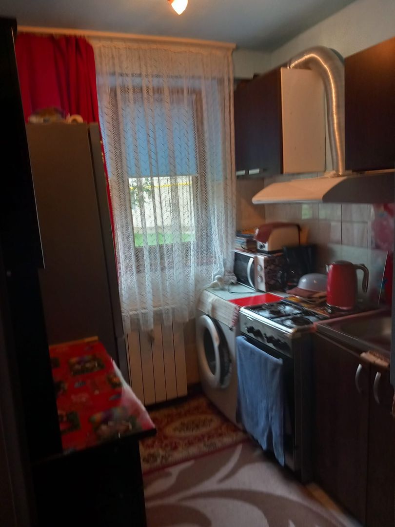 vand apartament cu o camera, parter cu terasa , zona Crihala - Poză 4