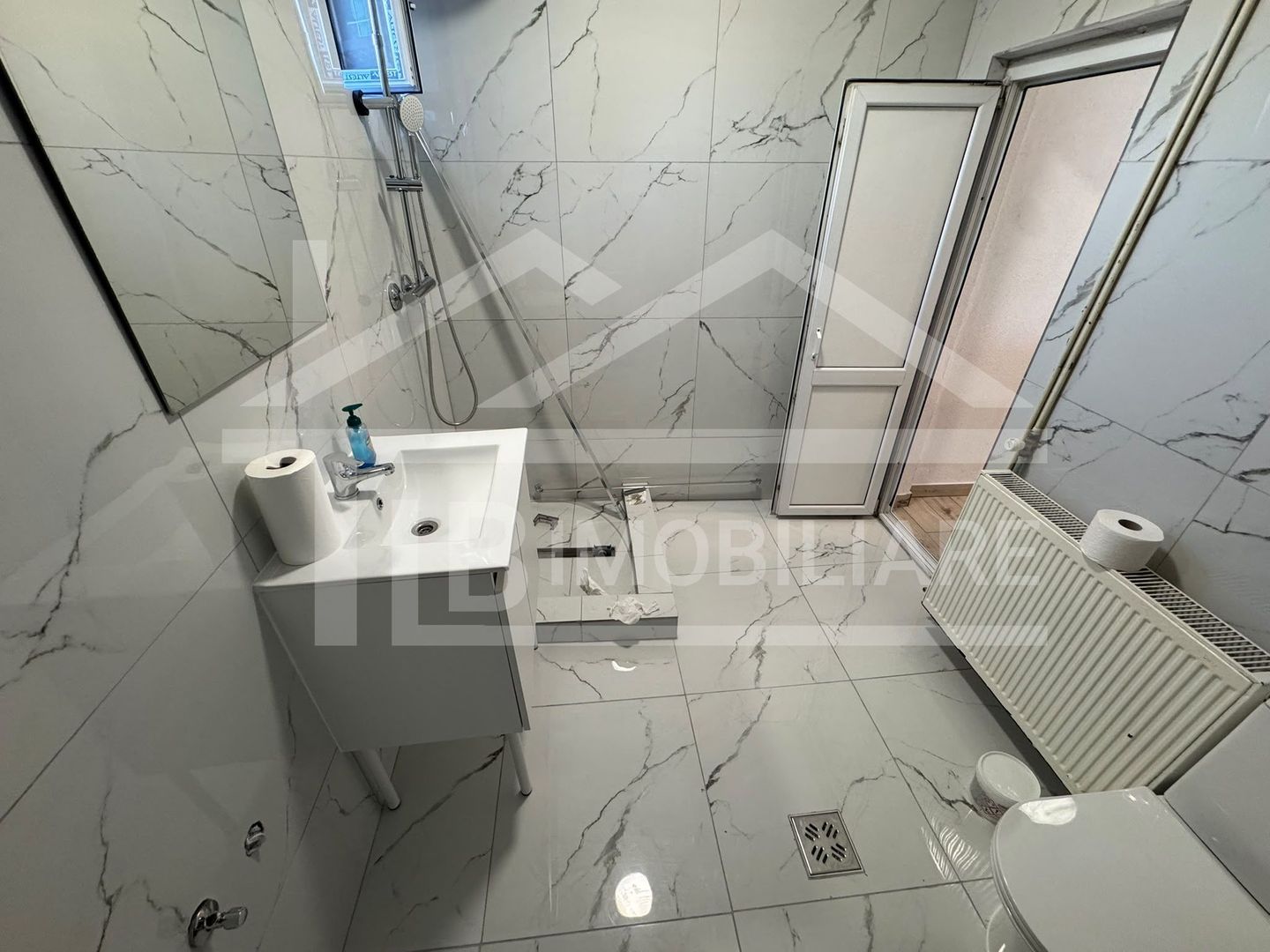 Casa cu 4 camere, 180 mp, Zona Semicentrala - Poză 11