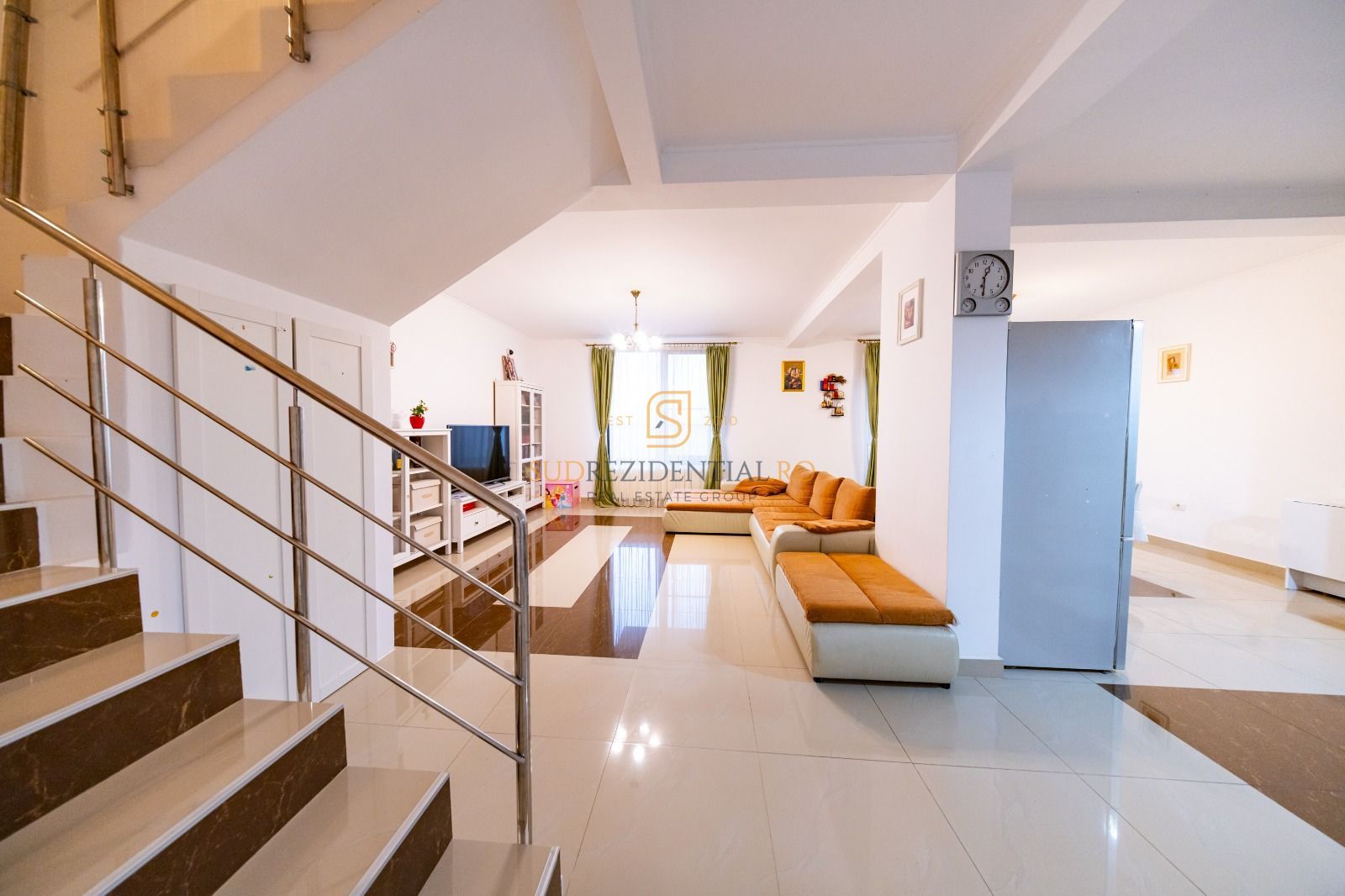 Vilă P+1, 4 camere, Comuna Berceni, mobilata utilata - Poză 3