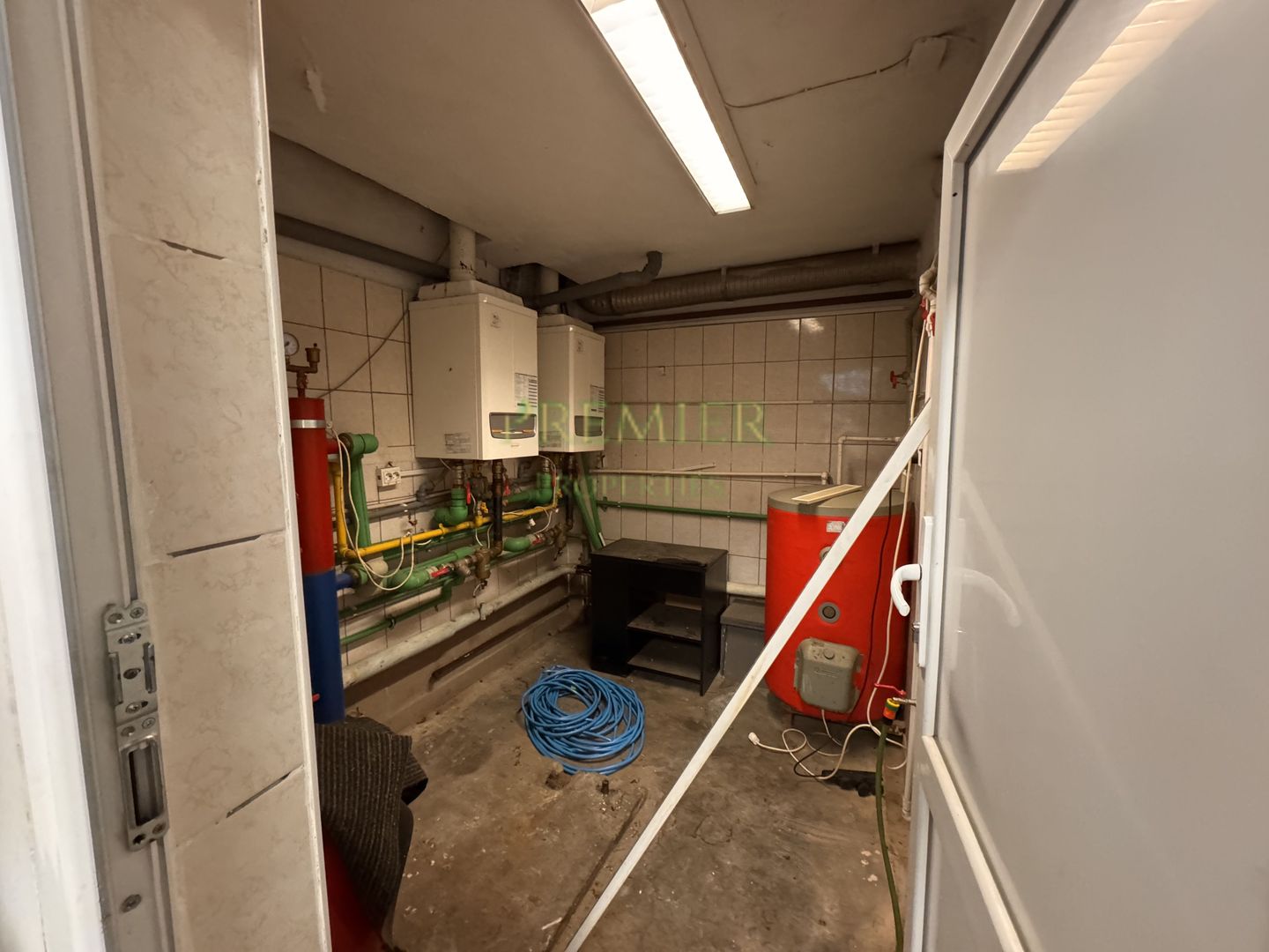 CLADIRE DE BIROURI P+4 | MULTIPLE ACTIVITATI - Poză 4