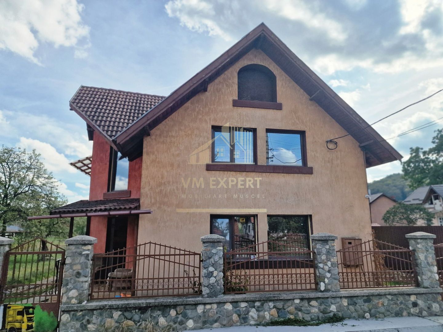 CASA 4 CAMERE,  GODENI, CAPU PISCULUI, TEREN 900 MP - Poză 1