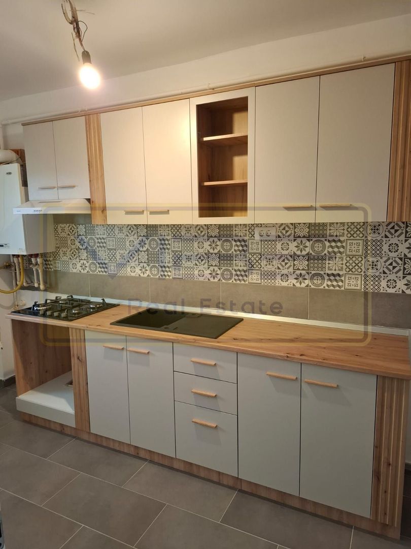 Apartament 1 camera NEMOBILAT/BIROU Bucium - Poză 2