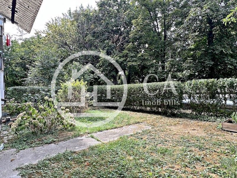 Apartament de vânzare cu 3 camere în zona Rogerius, Oradea - Poză 9