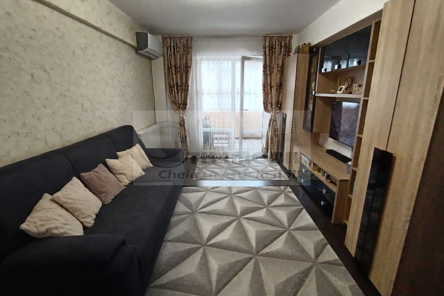 Apartament de vanzare 2 camere, decomandat, bloc nou Cug - Poză 1