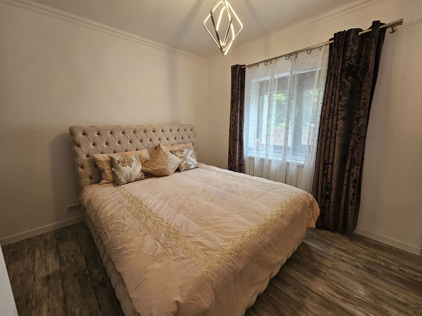 NOU -Casa la cheie sos Chitilei / blvd Laminorului - Poză 10