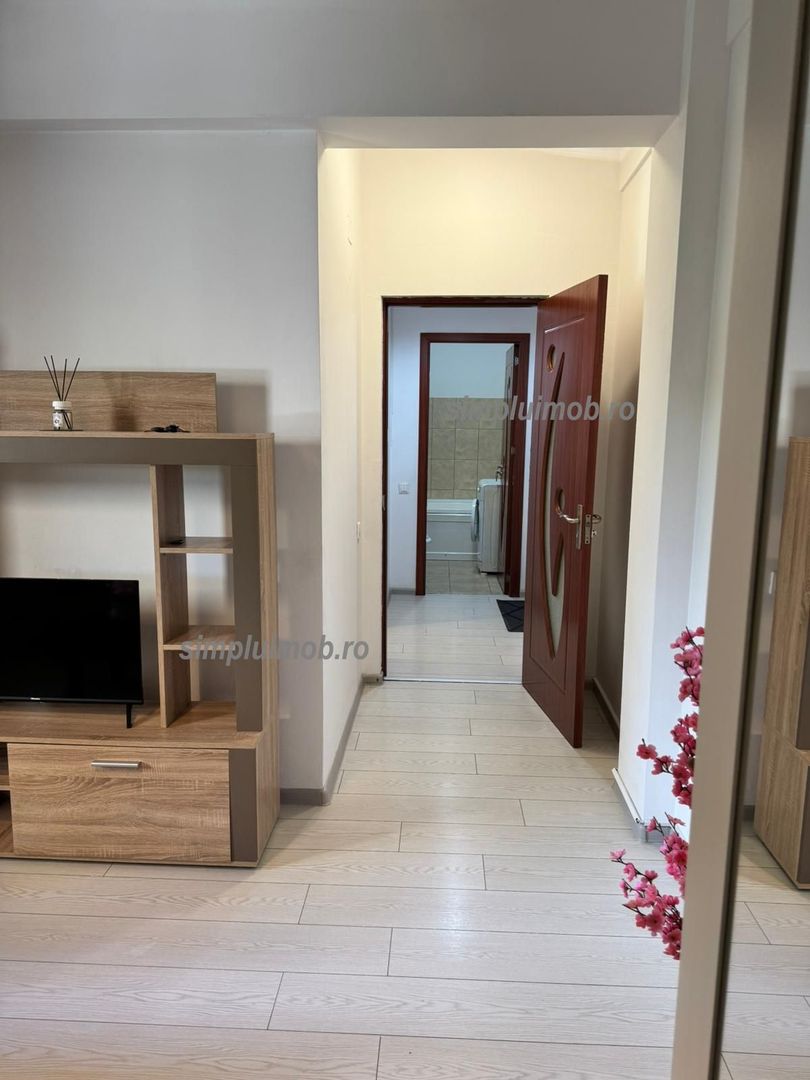 Metrou Garsoniera Petfriendly Decomandata Centrala Proprie Parcare - Poză 4