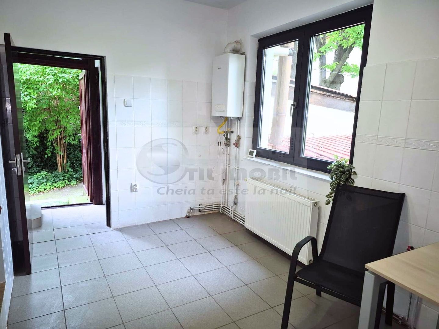 Casa zona centrala - 1200 euro - Poză 6