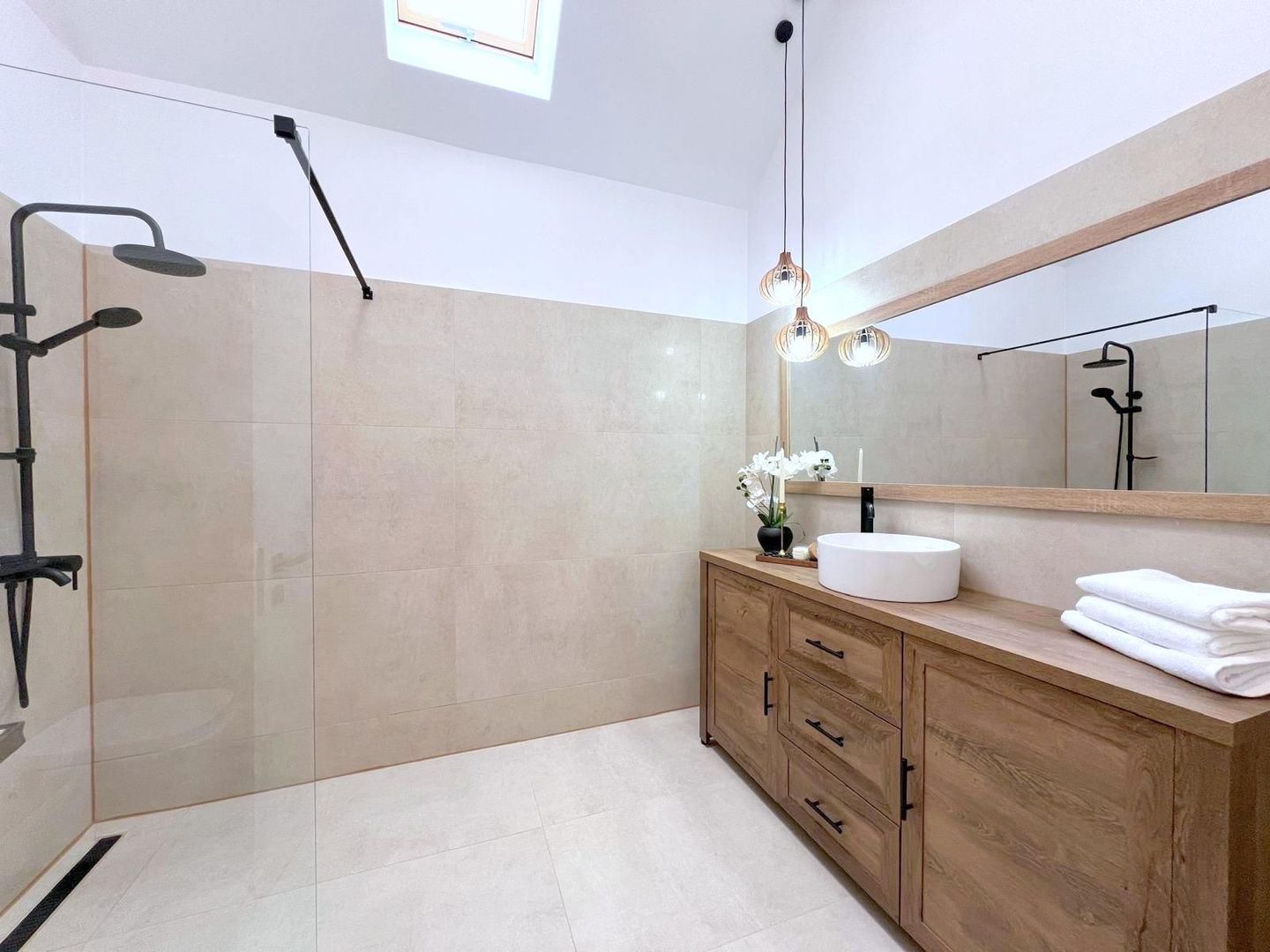 Locuinta deosebita | 572mp teren | garaj | dotari premium - Poză 11