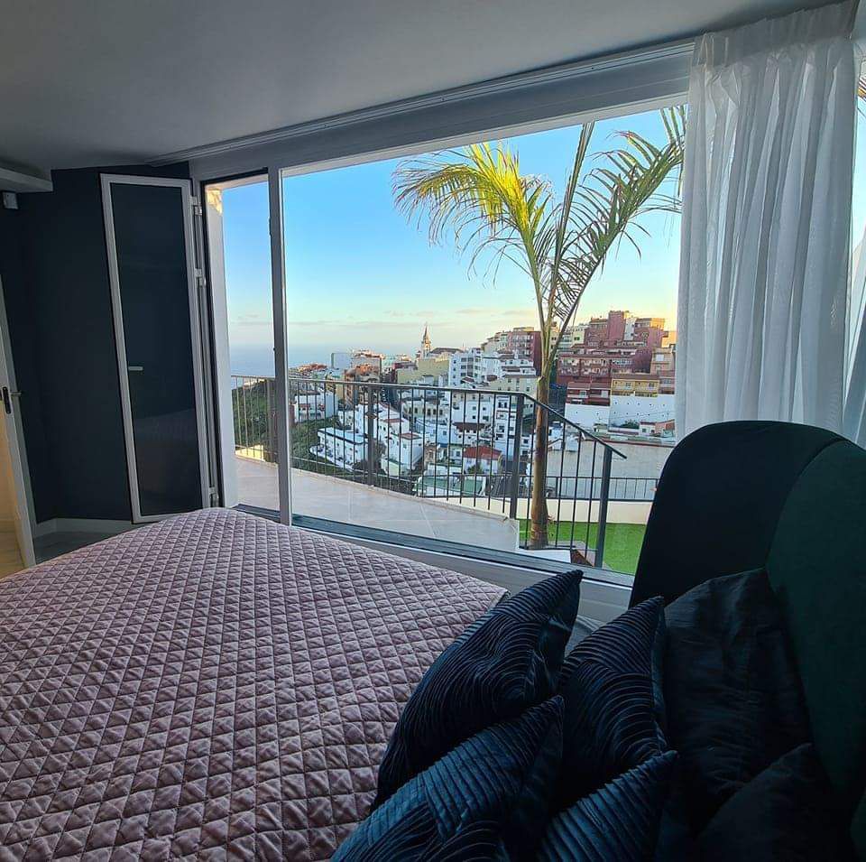 Vilă pe 3 nivele terasată în Tenerife Oceanul Atlantic - Poză 8