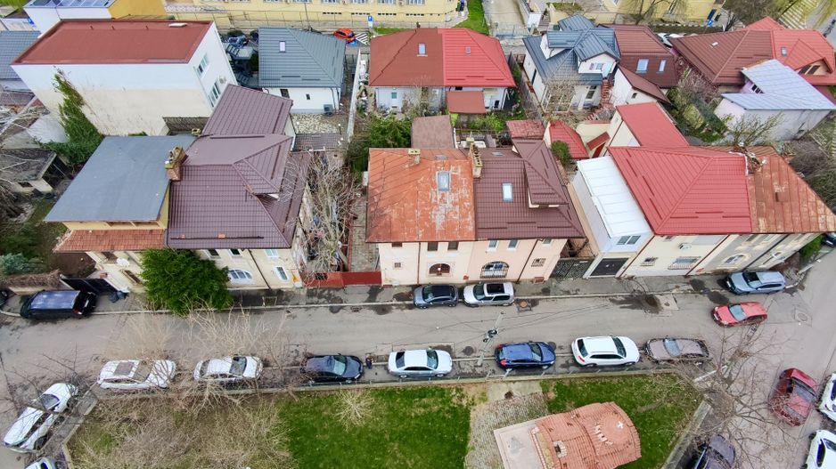 Vila 200 mp desfasurati cartier de case Belvedere Regie - Poză 2