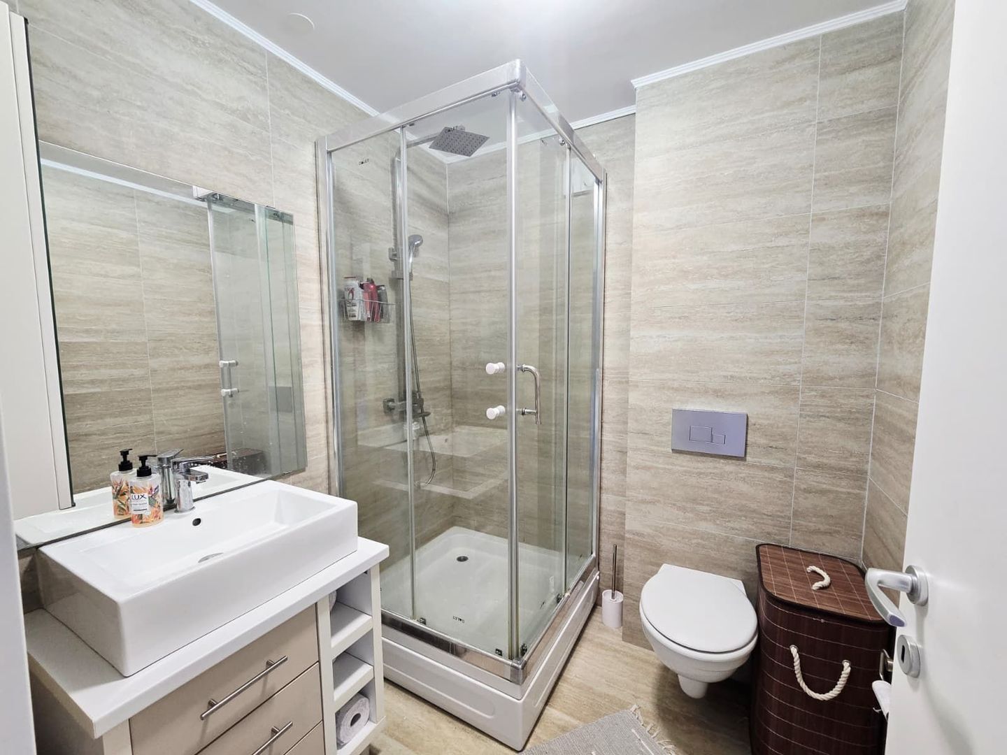 Cosmopolis - Vila M cu 3 Dormitoare Mobilata si Utilata - Poză 13
