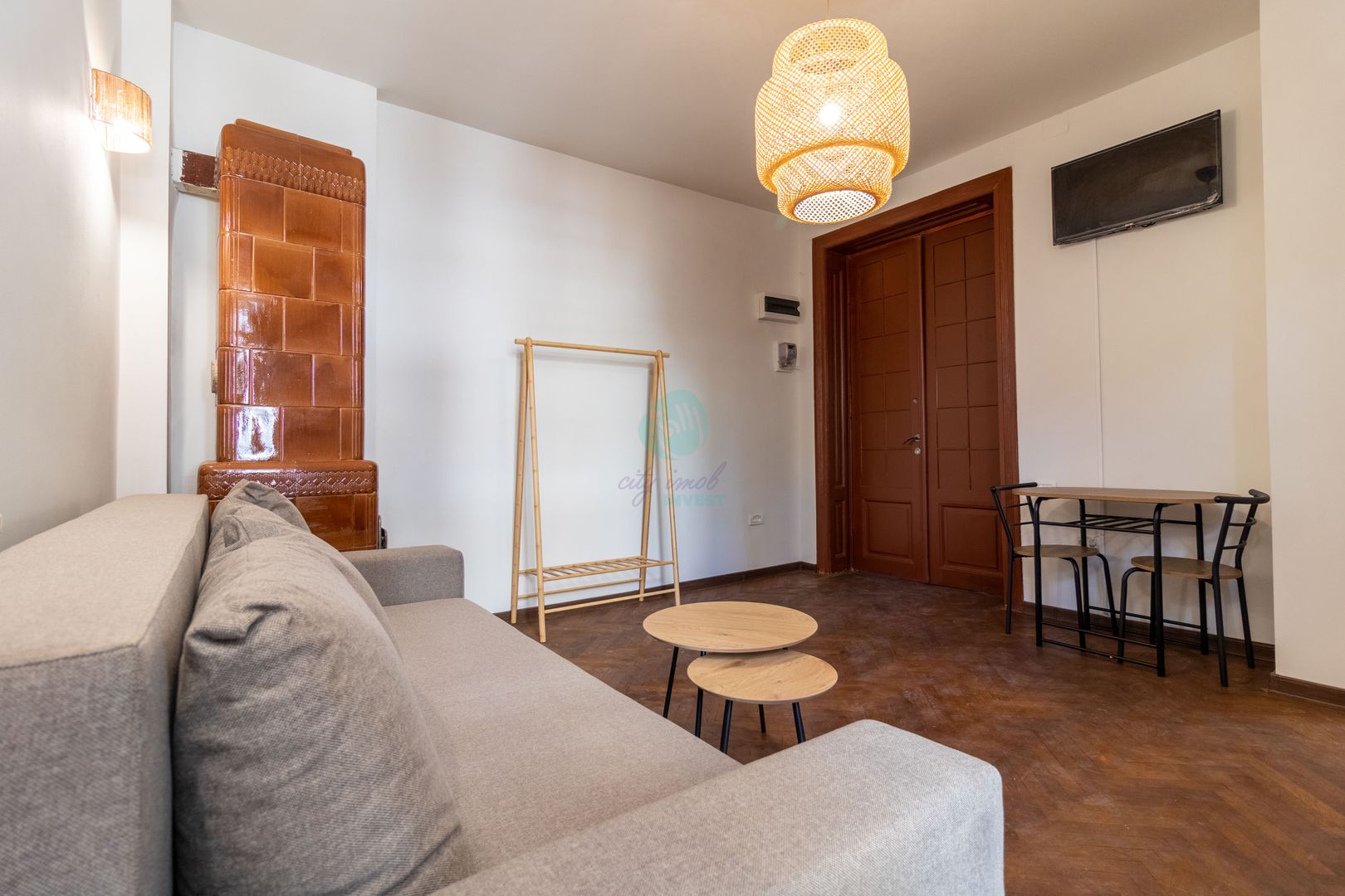 Vila interbelica AIRBNB "la cheie" - Poză 4