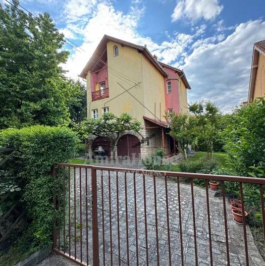 Casa de vanzare zona Amos Francu cartier A. Muresanu - Poză 2