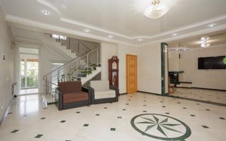 Chirie, casă, 6 camere, Strada Trifan Baltă, Centru - Poză 6