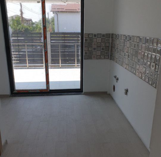 De Vanzare Casa in stil mediteranean in Stefanesti - Poză 7