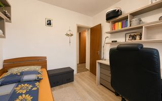 Apartament luminos cu 3 camere, parcare și boxă, zona Astra - Poză 9