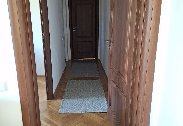 Apartament 3 camere renovat integral, etaj 3/4, lângă metrou Păcii - Poză 2