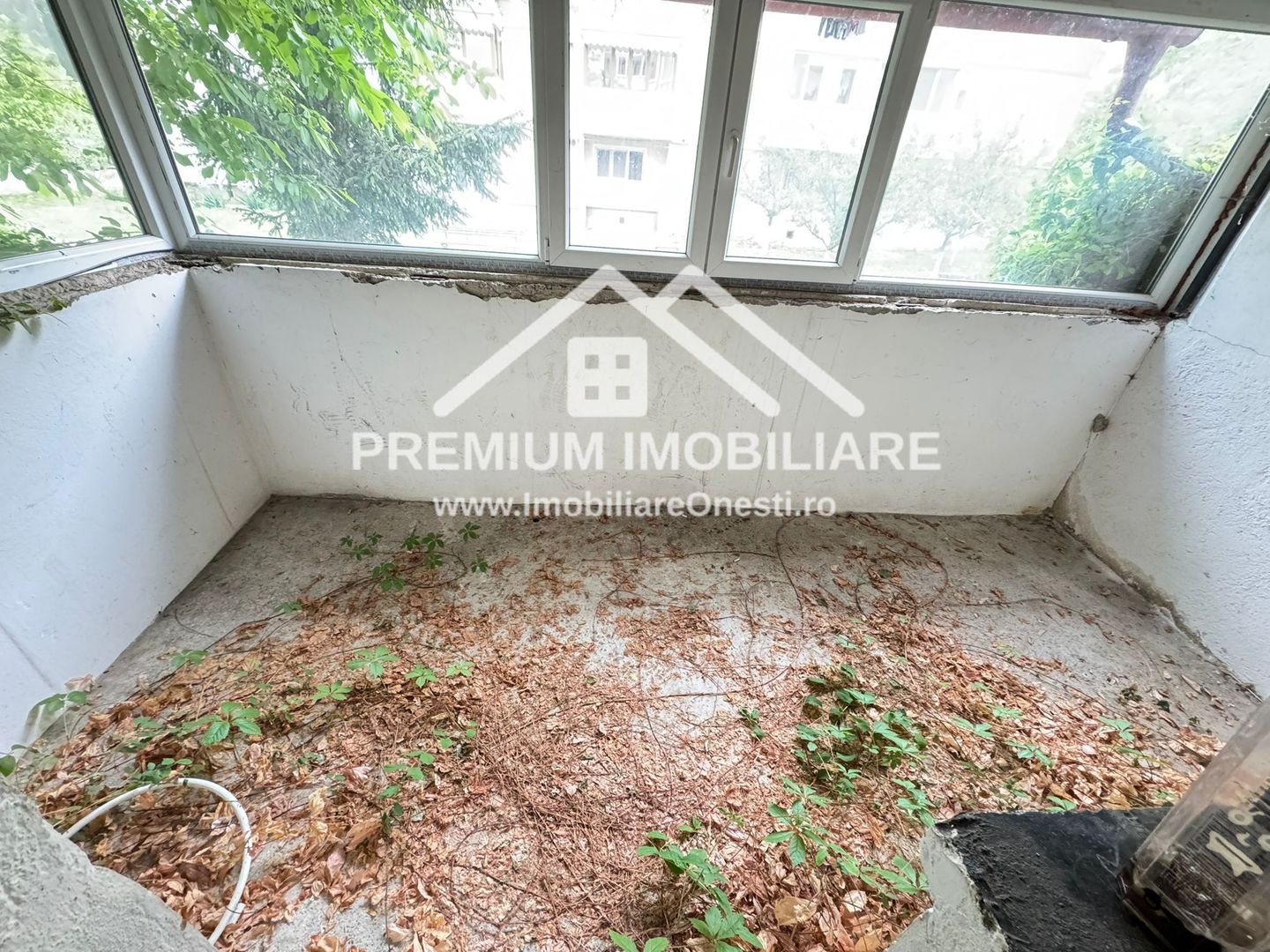 Apartament cu 3 camere decomandat - Poză 6
