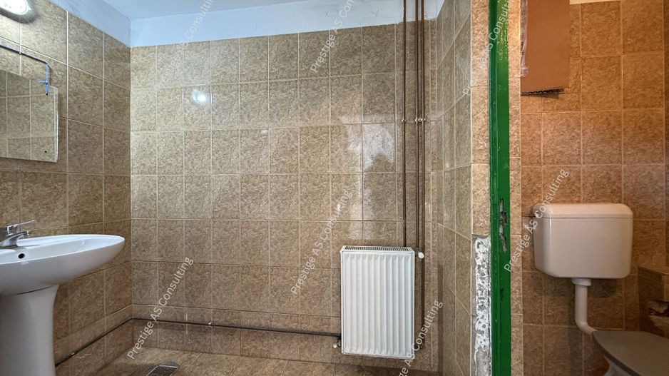 Hala 300 mp | Birouri + Vestiar | Acces auto | 3 intrari | Zona Lipovei - Poză 25