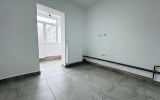 Apartament 2 Camere - Etaj 1 - Zona Mal - Renovat - Poză 5