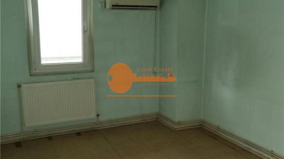 Apartament cu 3 camere in zona Gorjului (Centrala -Bloc Reabilitat) - Poză 2