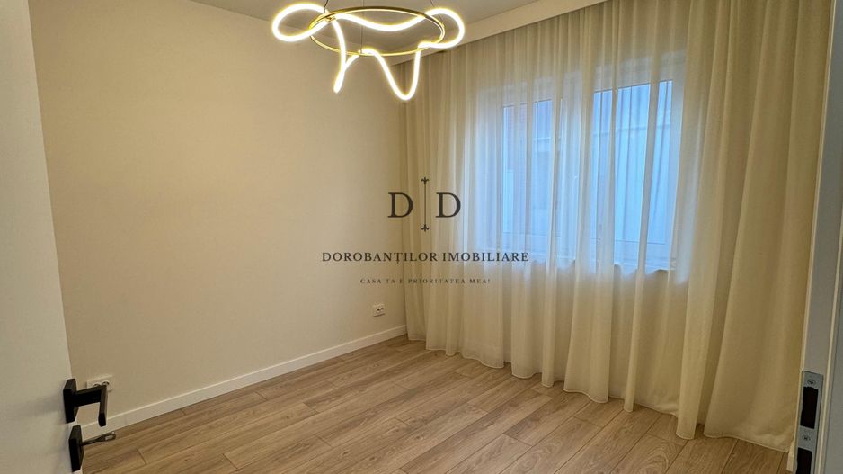 Casa de vanzare | LUX | 3 bai | gradina | terasa | parcare| Floresti - Poză 16