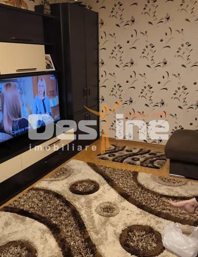 Casă P+E+M + corp secundar , 240 mp teren , 2 garaje - Poză 8