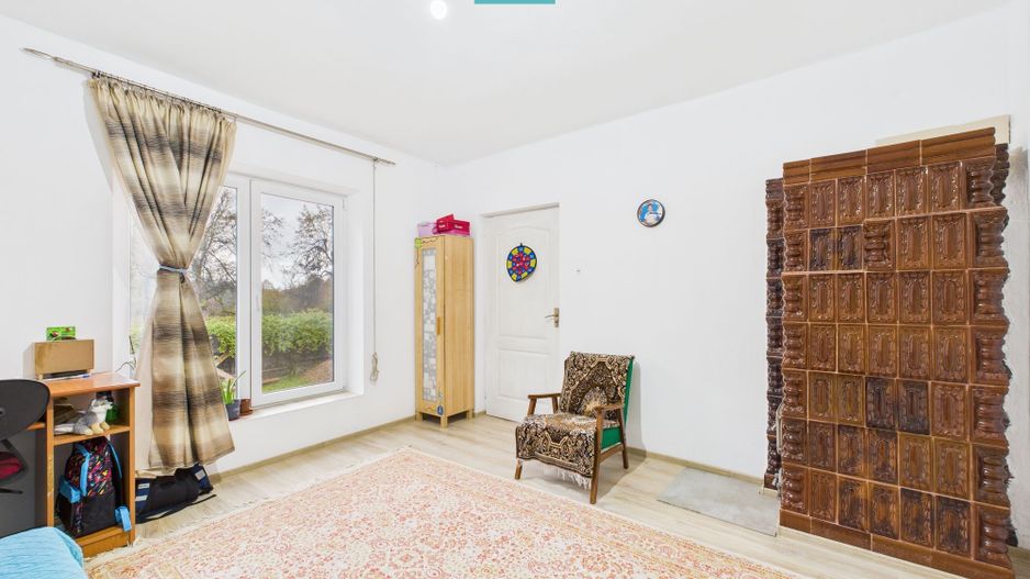 Casă renovată în localitatea Lazuri, Arad - Poză 6