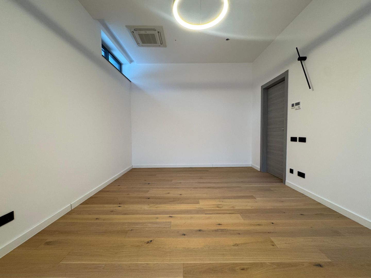 2 camere PREMIUM 85 mp - Poză 5