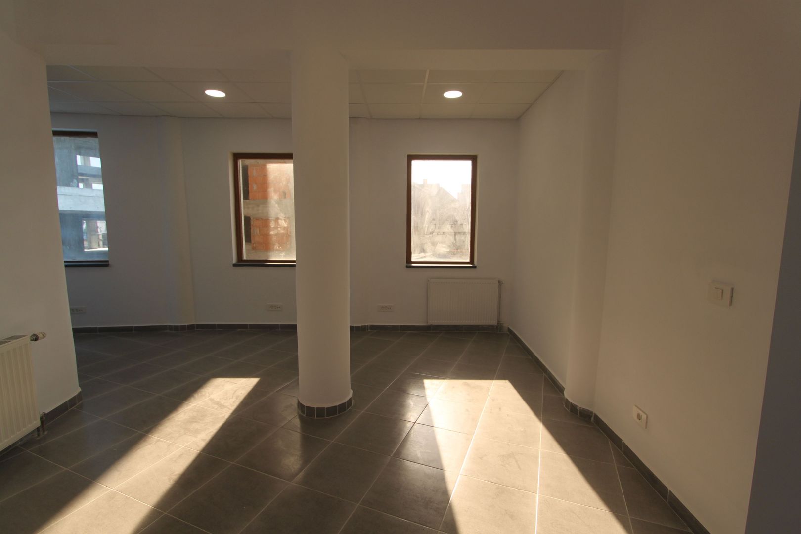 Cladire birouri - 282 mp -  zona Rebreanu - Poză 12